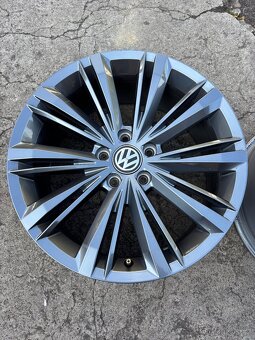 VW Passat B8 FL Liverpool R line alu kola - 5