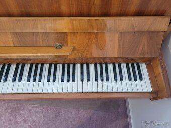 Domácí piáno (pianino) cenu nabídněte - 5