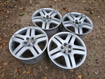 Sada originálních Alu disků VW LONG BEACH –7Jx17“ - 5