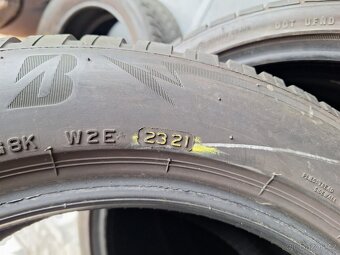 Prodám zimní pneu 205/55/16 Bridgeston  sada - 5