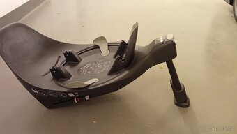Autosedačka CYBEX Cloud T i-Size + ISOFIX základna - 5