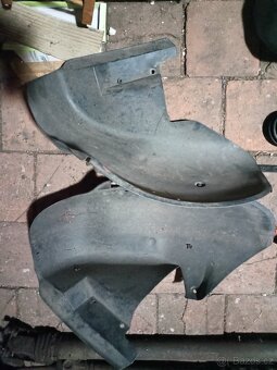 Díly na Lada Samara - různé, křídlo Foha apod. - 5