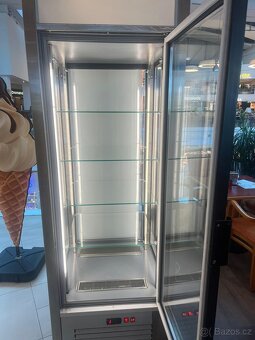 Cukrarska dortova lednice - 5