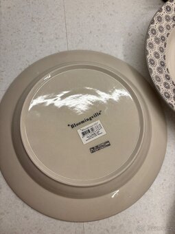 3x nový talíř Bloomingville - 5