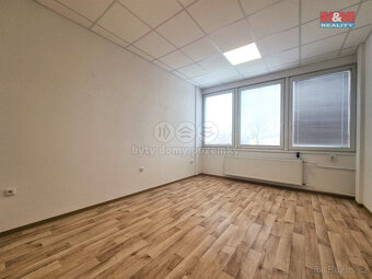 Pronájem kanceláře 36 m², Hodonín, ul. Velkomoravská - 5