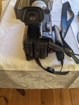 Sony DCR-TRV900E - 5