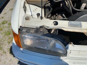 Ford Sierra veškeré díly z vozu - 5