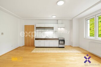 Prodej byty 2+kk, 57 m2 - Zlín, ev.č. 02274 - 5