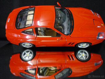 Ferrari 550 Maranello Bburago 1/18 - 5