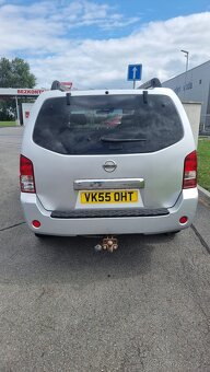 Nissan Pathfinder 2.5 CRDi - 5