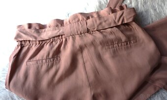 kalhoty v podzimní béžové barvě - 5