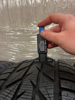 215/45R16 90H zimní pneu TOYO 7,8mm - 5