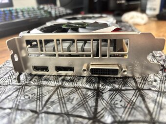 MSI GeForce GTX 1650 VENTUS XS 4G OC - 5