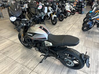 Moto Morini Seiemmezzo STR 650 2025 - 5