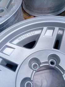 Toyota Land Cruiser. - 5