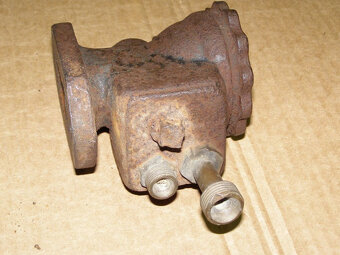 Prodám karburátor ze stabilního motoru Slavia - 5