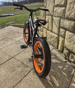 Author King Kong 16" - 5