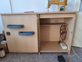 Prodám funkční šicí stroj - 5