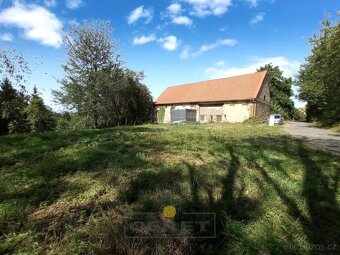 Výjimečný pozemek 8.483 m2 v oblasti Kokořínska s hotovým pr - 5