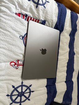 Macbook pro M3 2024 1tb - 5