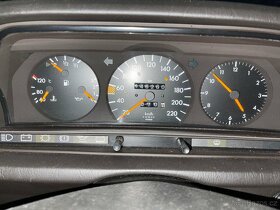 Mercedes Benz 190 E - 5