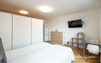 Pronájem bytu 1+kk, Farkašova, Kyje, 16000 Kč/měs, 32 m2 - 5