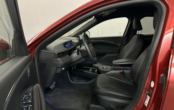 FORD MUSTANG MACH_E 75KWH - 5