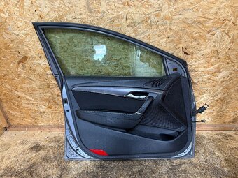 LEVÉ PŘEDNÍ DVEŘE HYUNDAI I40 TITANIUM SILVER T6S - 5