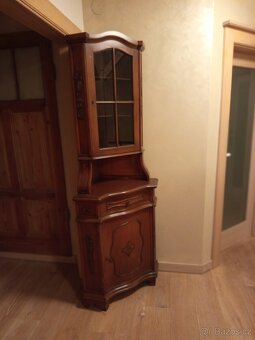 Starožitná rohová skříňka - 5