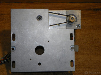 Rotační pohyb s krokovým motorem a převodovkou VEXTA PK244PB - 5