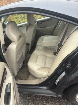 Volvo S60 2.4t - 5
