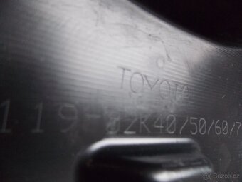 Přední nárazník Toyota Auris - 5