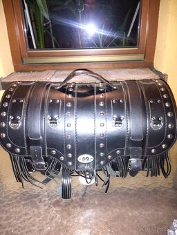 Suzuki Intruder 1500 - 5