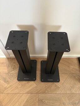 Bowers & Wilkins (B&W) 606 se stojany - 5
