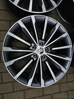 ALU kola 5x112 Škoda Superb 3 R19 ET44 Trinity 8J - 5