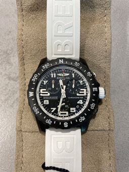 Originální pánské hodinky Breitling Endurance Pro X82310 bíl - 5