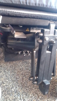 Výborný - rychlý Elektrický invalidní vozík Quickie JIVE R - 5