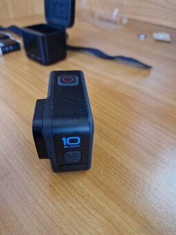 Akční kamera GoPro 10 + dálkový ovladač + příslušenství - 5
