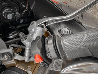 APRILIA RSV1000R FACTORY - 5