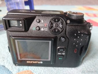 Digitální fotoaparát Olympus C-4040 pro sběratele - 5