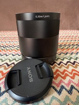SONY Zeiss FE 55mm F/1.8 ZA T objektiv v bezvadném stavu - 5