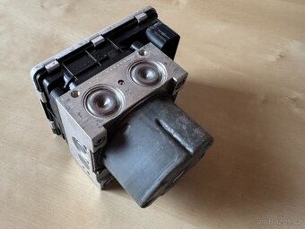 ŘÍDICÍ JEDNOTKA ABS 5Q0614517CE - 5