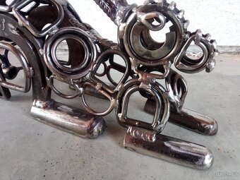 Kovová socha - Zajíc (prodej/pronájem) - 5