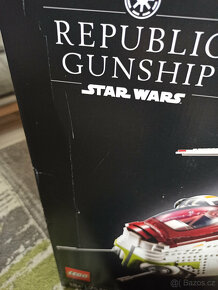 LEGO 75309 Válečná loď Republiky - 5