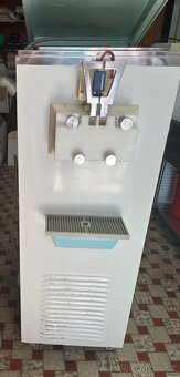 Zmrzlinovy stroj - 5