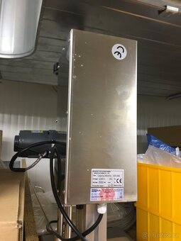 STOLNÍ AUTOMATICKÁ VÍČKOVAČKA DDX-450 - 5