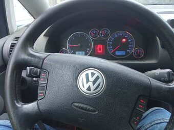VW Sharan nárazník, světla, kapota, sedačky - 5