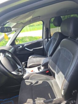 Ford S-max 2.2 - 5