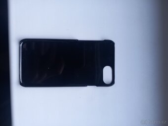 Nabízím IPHONE 7 - 5