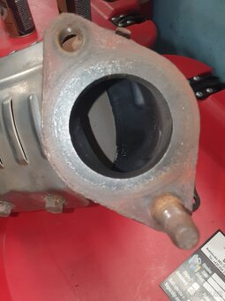 Prodám katalyzátor Kia Hyundai 2B300 W1 EK 3 - 5
